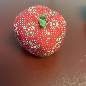 Cottagecore Vintage Handmade Apple Shaped Pin Cushion Dots/Floral Fabric Life Sz